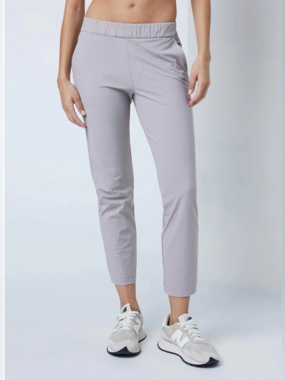 Vuori Miles Ankle Pant Gray Mid Rise Performance Stretch Knit Athletic Pockets M